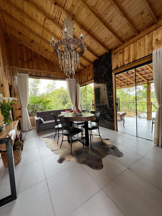Cabana Gala Unica Exclusiva No Vale Das Macieiras Урубиси Екстериор снимка
