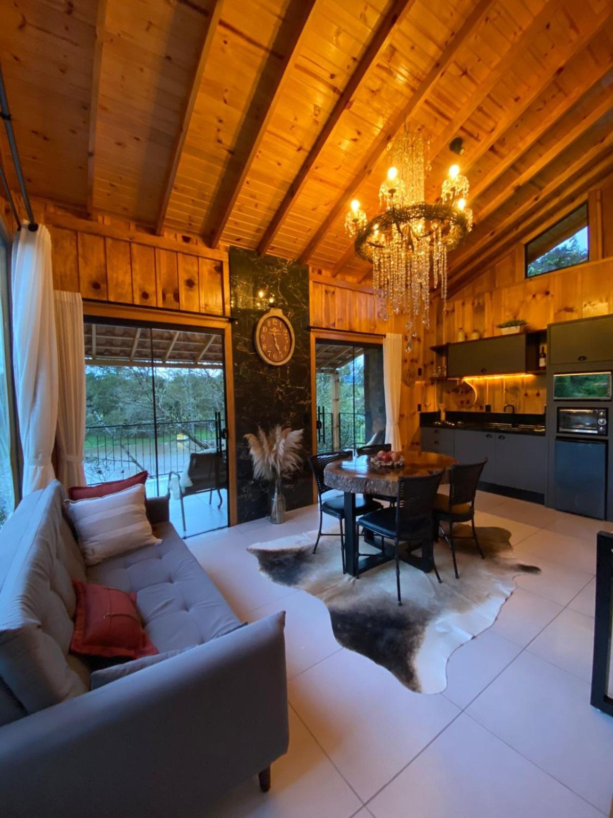Cabana Gala Unica Exclusiva No Vale Das Macieiras Урубиси Екстериор снимка