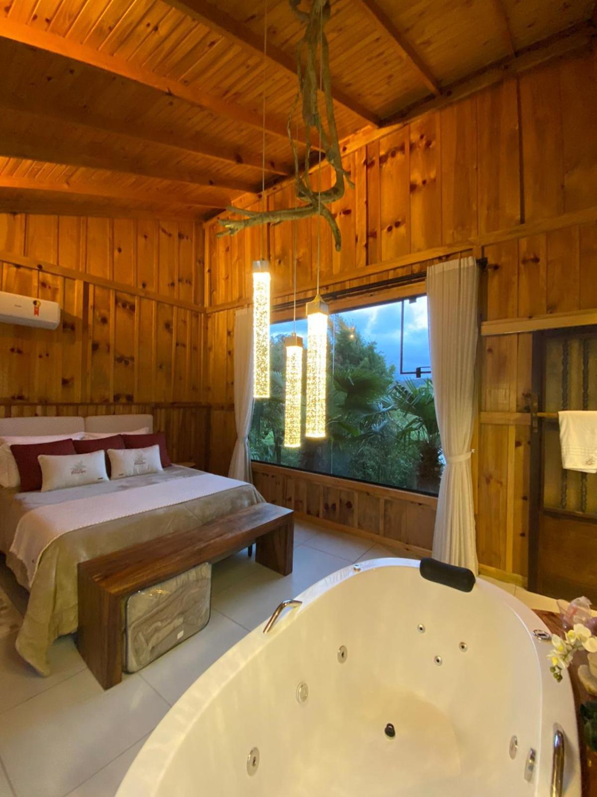 Cabana Gala Unica Exclusiva No Vale Das Macieiras Урубиси Екстериор снимка